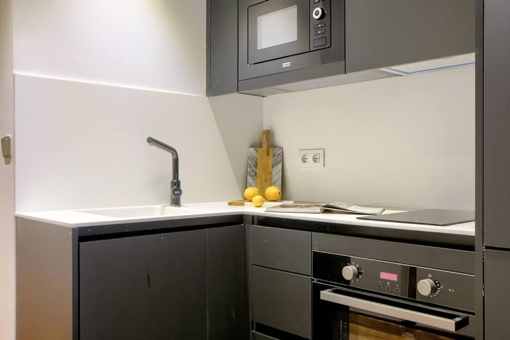 Appartement In The Center Of Madrid-comenda-1-i